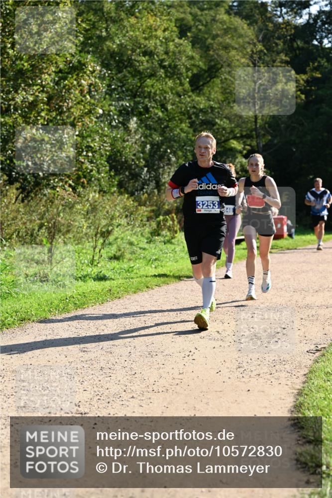 27.09.2026 - 35. Volkslauf durch das schöne Alstertal Dr. Thomas Lammeyer http://msf.ph/oto/10572830 27.09.2026 11:25:01 Laufen 3253, 48 meine-sportfotos.de