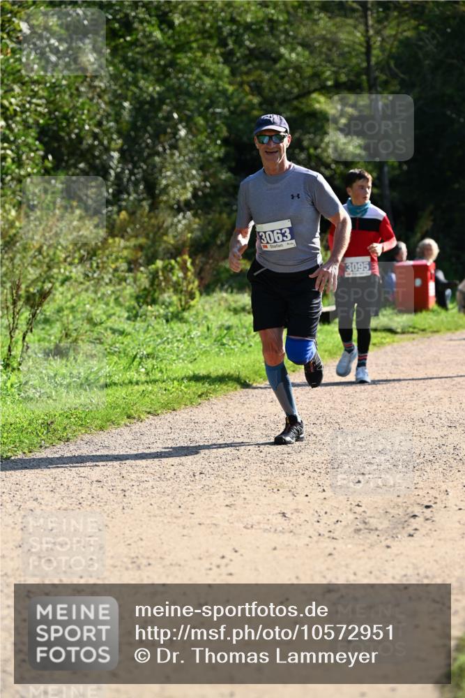 27.09.2026 - 35. Volkslauf durch das schöne Alstertal Dr. Thomas Lammeyer http://msf.ph/oto/10572951 27.09.2026 11:25:49 Laufen 3063, 3095 meine-sportfotos.de