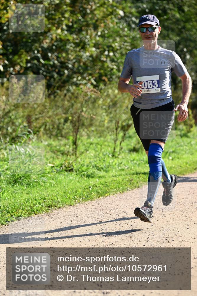27.09.2026 - 35. Volkslauf durch das schöne Alstertal Dr. Thomas Lammeyer http://msf.ph/oto/10572961 27.09.2026 11:25:50 Laufen 3063 meine-sportfotos.de
