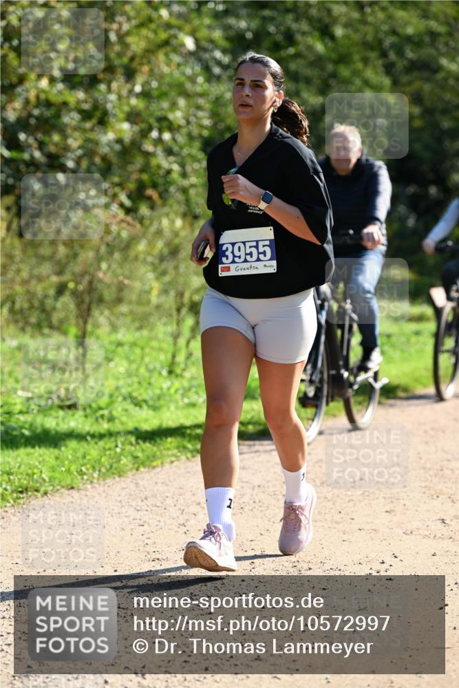 27.09.2026 - 35. Volkslauf durch das schöne Alstertal Dr. Thomas Lammeyer http://msf.ph/oto/10572997 27.09.2026 11:25:56 Laufen 3955, 2 meine-sportfotos.de