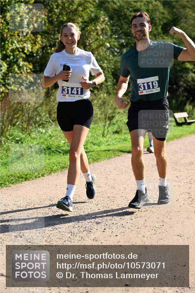 27.09.2026 - 35. Volkslauf durch das schöne Alstertal Dr. Thomas Lammeyer http://msf.ph/oto/10573071 27.09.2026 11:26:27 Laufen 3141, 3119 meine-sportfotos.de