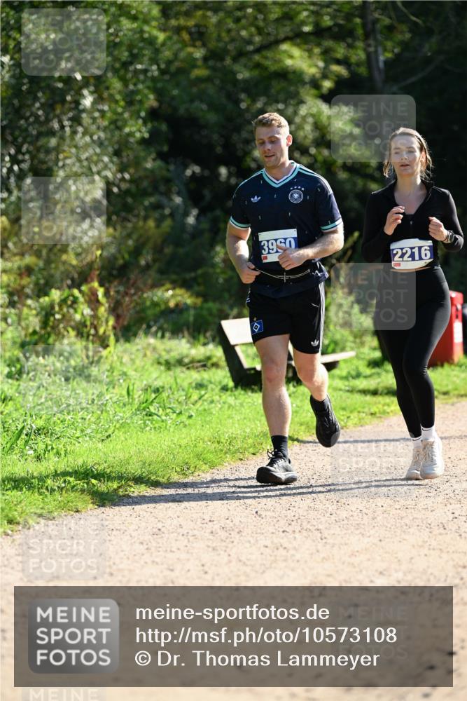 27.09.2026 - 35. Volkslauf durch das schöne Alstertal Dr. Thomas Lammeyer http://msf.ph/oto/10573108 27.09.2026 11:26:34 Laufen 3950, 2216 meine-sportfotos.de