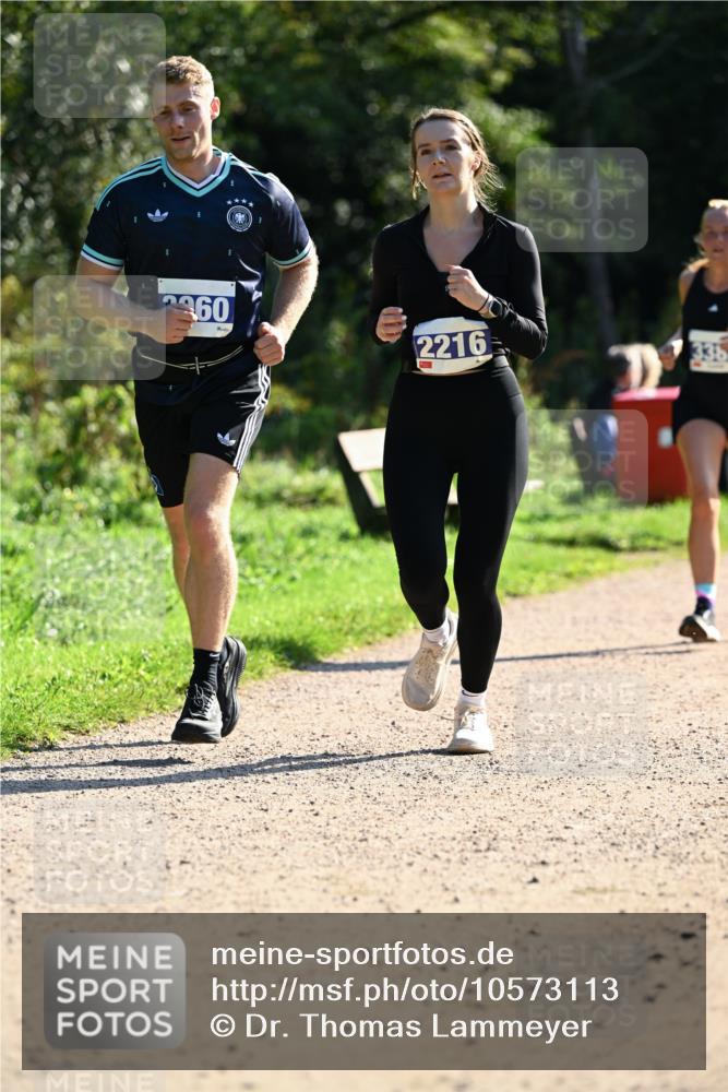 27.09.2026 - 35. Volkslauf durch das schöne Alstertal Dr. Thomas Lammeyer http://msf.ph/oto/10573113 27.09.2026 11:26:35 Laufen 360, 2216, 336 meine-sportfotos.de