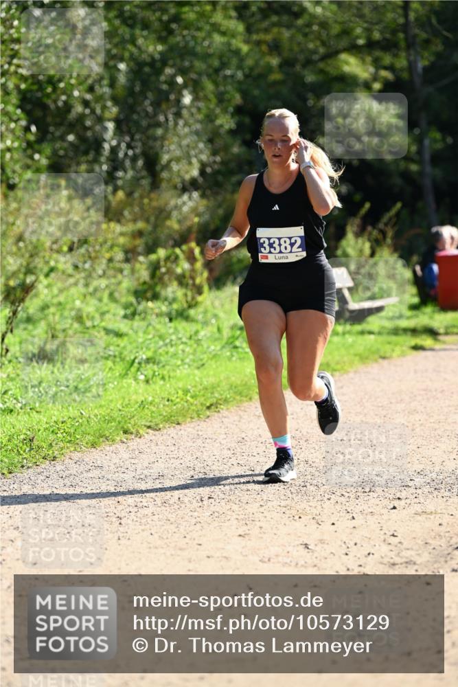 27.09.2026 - 35. Volkslauf durch das schöne Alstertal Dr. Thomas Lammeyer http://msf.ph/oto/10573129 27.09.2026 11:26:37 Laufen 3382 meine-sportfotos.de
