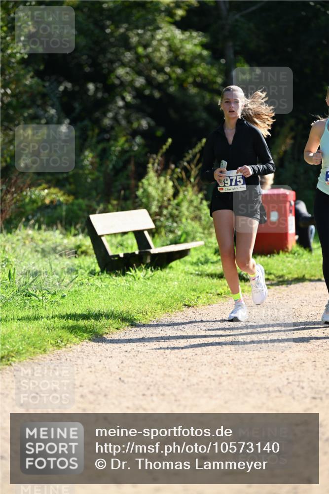 27.09.2026 - 35. Volkslauf durch das schöne Alstertal Dr. Thomas Lammeyer http://msf.ph/oto/10573140 27.09.2026 11:26:39 Laufen 3975 meine-sportfotos.de