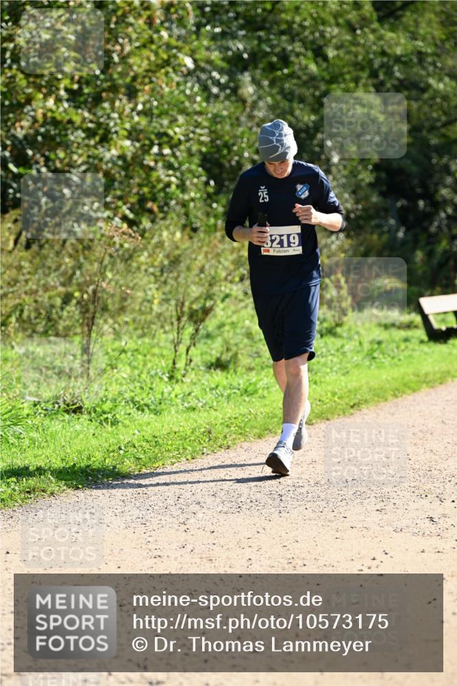 27.09.2026 - 35. Volkslauf durch das schöne Alstertal Dr. Thomas Lammeyer http://msf.ph/oto/10573175 27.09.2026 11:26:45 Laufen 25, 3219 meine-sportfotos.de