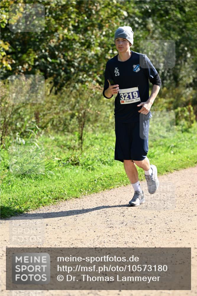 27.09.2026 - 35. Volkslauf durch das schöne Alstertal Dr. Thomas Lammeyer http://msf.ph/oto/10573180 27.09.2026 11:26:45 Laufen 3219 meine-sportfotos.de