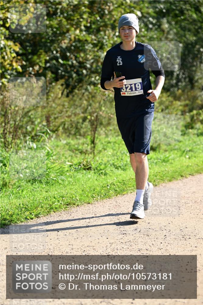 27.09.2026 - 35. Volkslauf durch das schöne Alstertal Dr. Thomas Lammeyer http://msf.ph/oto/10573181 27.09.2026 11:26:45 Laufen 25, 3219 meine-sportfotos.de
