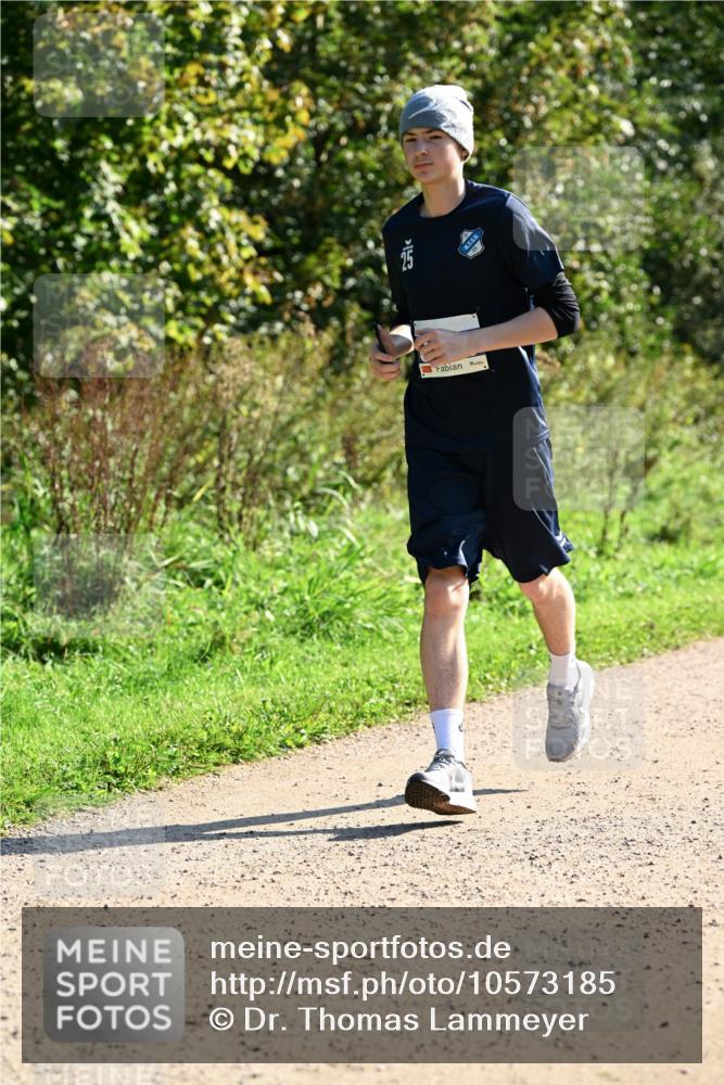 27.09.2026 - 35. Volkslauf durch das schöne Alstertal Dr. Thomas Lammeyer http://msf.ph/oto/10573185 27.09.2026 11:26:46 Laufen 12 meine-sportfotos.de