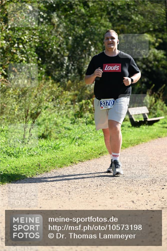 27.09.2026 - 35. Volkslauf durch das schöne Alstertal Dr. Thomas Lammeyer http://msf.ph/oto/10573198 27.09.2026 11:26:49 Laufen 3370 meine-sportfotos.de