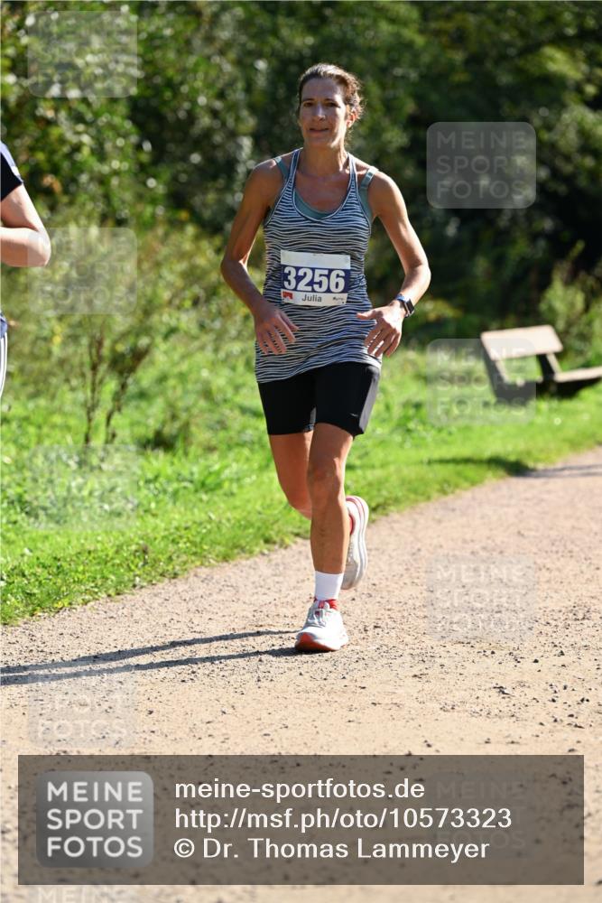 27.09.2026 - 35. Volkslauf durch das schöne Alstertal Dr. Thomas Lammeyer http://msf.ph/oto/10573323 27.09.2026 11:27:23 Laufen 3256 meine-sportfotos.de