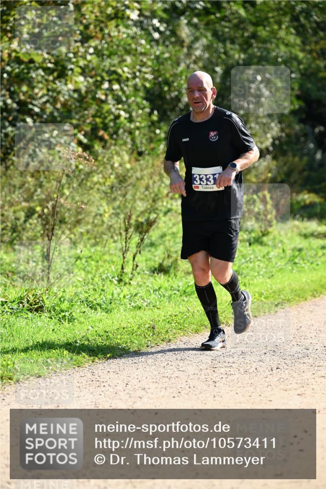 27.09.2026 - 35. Volkslauf durch das schöne Alstertal Dr. Thomas Lammeyer http://msf.ph/oto/10573411 27.09.2026 11:27:51 Laufen 333 meine-sportfotos.de