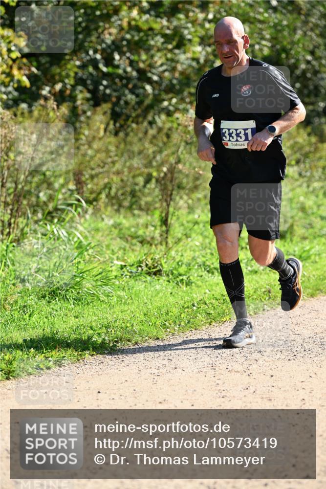 27.09.2026 - 35. Volkslauf durch das schöne Alstertal Dr. Thomas Lammeyer http://msf.ph/oto/10573419 27.09.2026 11:27:52 Laufen 3331 meine-sportfotos.de