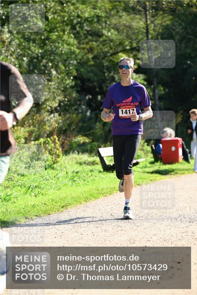 27.09.2026 - 35. Volkslauf durch das schöne Alstertal Dr. Thomas Lammeyer http://msf.ph/oto/10573429 27.09.2026 11:27:58 Laufen 61, 1417 meine-sportfotos.de