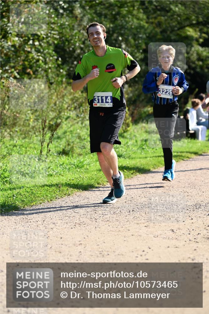 27.09.2026 - 35. Volkslauf durch das schöne Alstertal Dr. Thomas Lammeyer http://msf.ph/oto/10573465 27.09.2026 11:28:32 Laufen 3114, 3226 meine-sportfotos.de