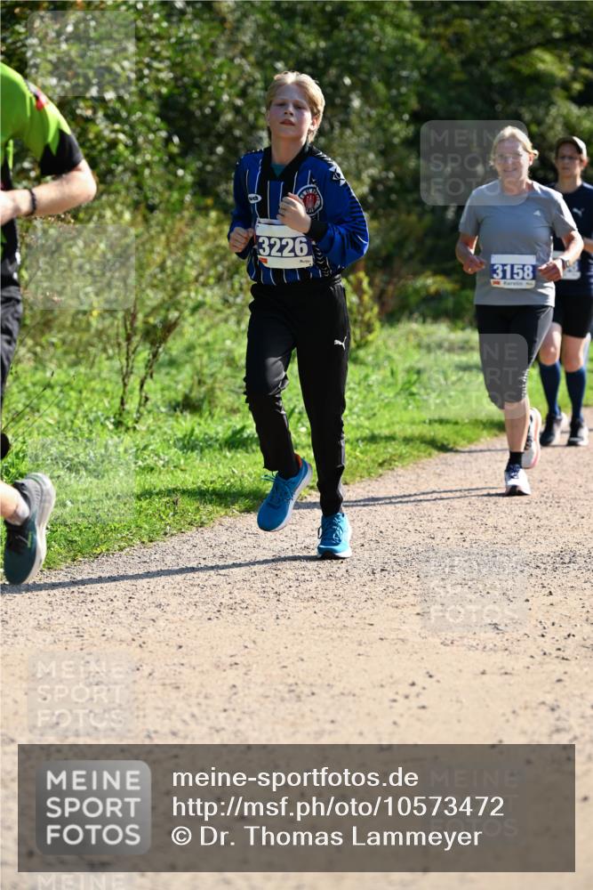 27.09.2026 - 35. Volkslauf durch das schöne Alstertal Dr. Thomas Lammeyer http://msf.ph/oto/10573472 27.09.2026 11:28:33 Laufen 3226, 3158 meine-sportfotos.de