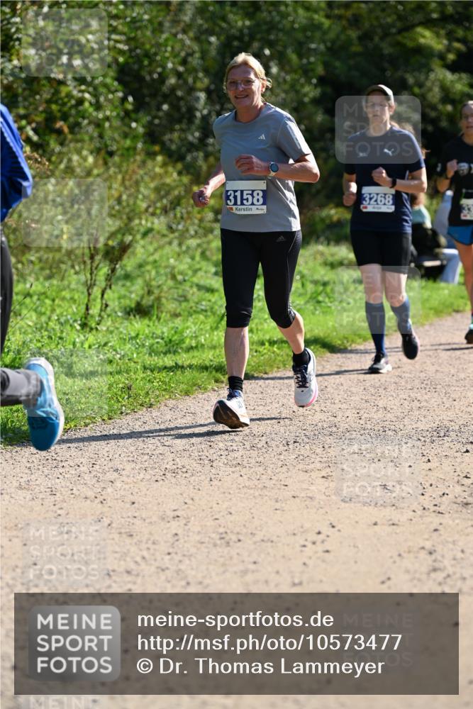 27.09.2026 - 35. Volkslauf durch das schöne Alstertal Dr. Thomas Lammeyer http://msf.ph/oto/10573477 27.09.2026 11:28:34 Laufen 3158, 3268 meine-sportfotos.de