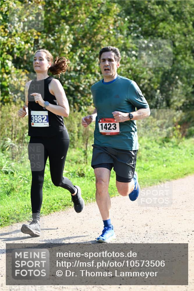 27.09.2026 - 35. Volkslauf durch das schöne Alstertal Dr. Thomas Lammeyer http://msf.ph/oto/10573506 27.09.2026 11:28:46 Laufen 3982, 1423 meine-sportfotos.de
