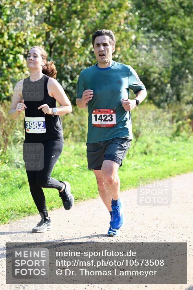 27.09.2026 - 35. Volkslauf durch das schöne Alstertal Dr. Thomas Lammeyer http://msf.ph/oto/10573508 27.09.2026 11:28:46 Laufen 3982, 1423 meine-sportfotos.de