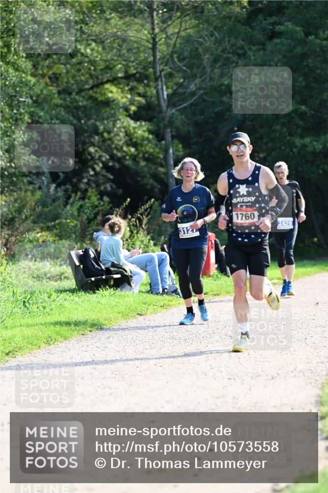 27.09.2026 - 35. Volkslauf durch das schöne Alstertal Dr. Thomas Lammeyer http://msf.ph/oto/10573558 27.09.2026 11:29:00 Laufen 312, 1760, 3429 meine-sportfotos.de