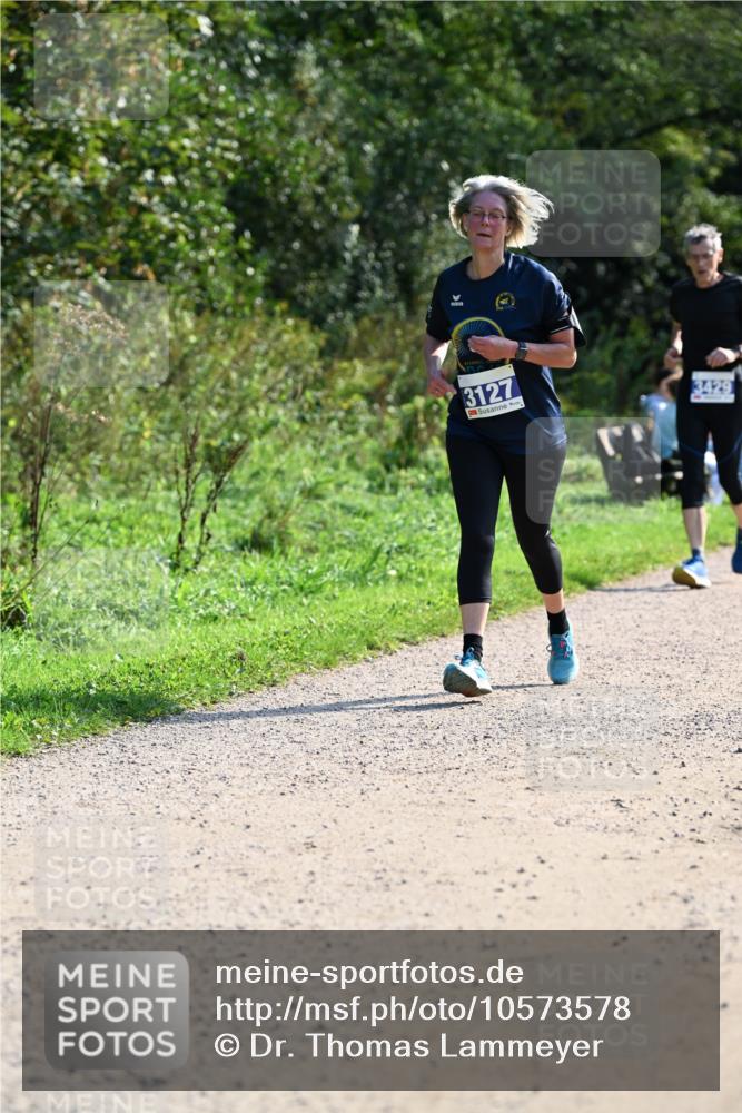 27.09.2026 - 35. Volkslauf durch das schöne Alstertal Dr. Thomas Lammeyer http://msf.ph/oto/10573578 27.09.2026 11:29:04 Laufen 3127, 3429 meine-sportfotos.de