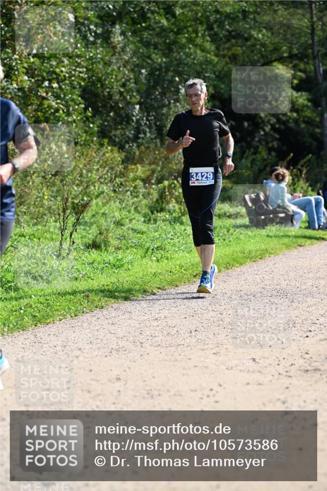 27.09.2026 - 35. Volkslauf durch das schöne Alstertal Dr. Thomas Lammeyer http://msf.ph/oto/10573586 27.09.2026 11:29:05 Laufen 3429 meine-sportfotos.de