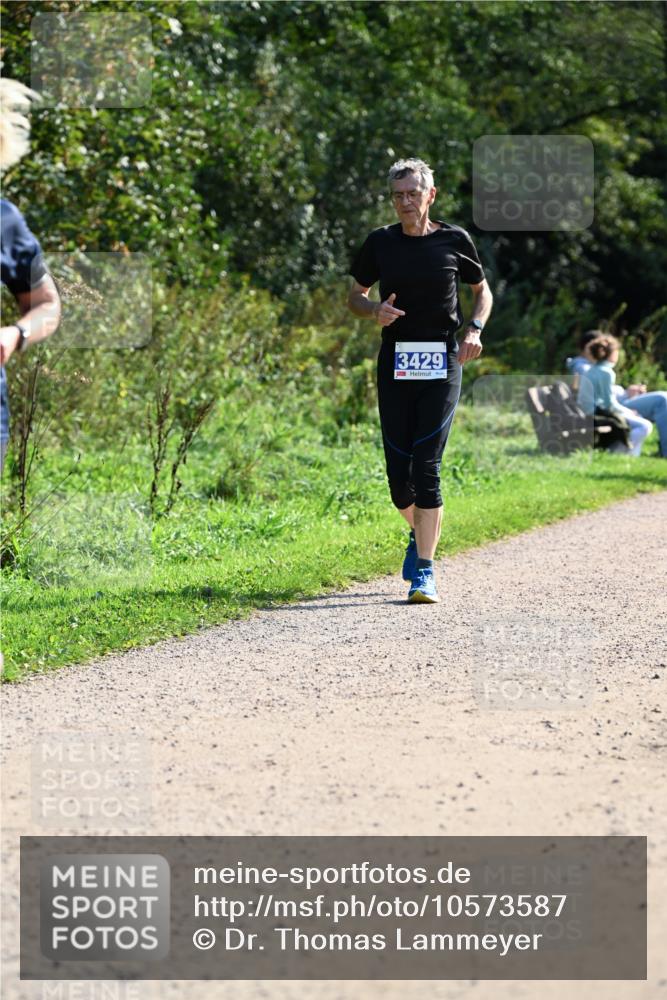 27.09.2026 - 35. Volkslauf durch das schöne Alstertal Dr. Thomas Lammeyer http://msf.ph/oto/10573587 27.09.2026 11:29:05 Laufen 3429 meine-sportfotos.de