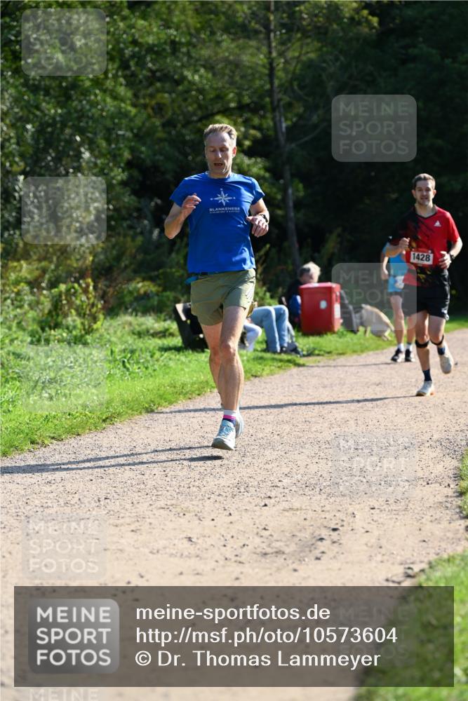 27.09.2026 - 35. Volkslauf durch das schöne Alstertal Dr. Thomas Lammeyer http://msf.ph/oto/10573604 27.09.2026 11:29:08 Laufen 1428 meine-sportfotos.de