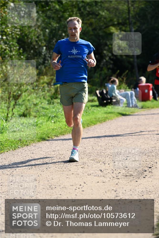 27.09.2026 - 35. Volkslauf durch das schöne Alstertal Dr. Thomas Lammeyer http://msf.ph/oto/10573612 27.09.2026 11:29:09 Laufen 53, 561380, 9, 811763 meine-sportfotos.de