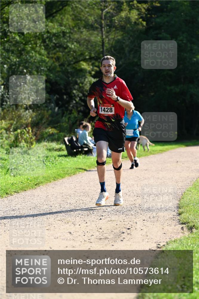 27.09.2026 - 35. Volkslauf durch das schöne Alstertal Dr. Thomas Lammeyer http://msf.ph/oto/10573614 27.09.2026 11:29:10 Laufen 1428 meine-sportfotos.de