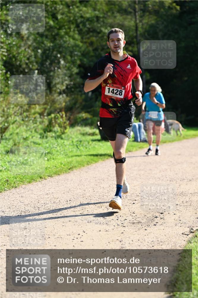 27.09.2026 - 35. Volkslauf durch das schöne Alstertal Dr. Thomas Lammeyer http://msf.ph/oto/10573618 27.09.2026 11:29:10 Laufen 1428 meine-sportfotos.de