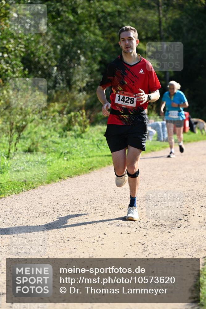 27.09.2026 - 35. Volkslauf durch das schöne Alstertal Dr. Thomas Lammeyer http://msf.ph/oto/10573620 27.09.2026 11:29:11 Laufen 1428 meine-sportfotos.de