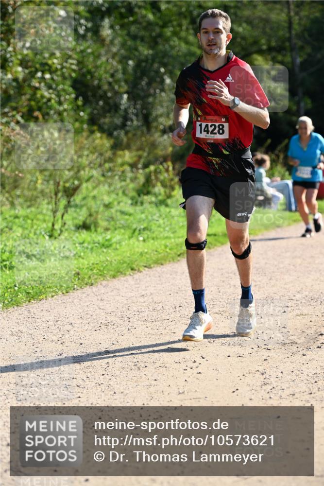 27.09.2026 - 35. Volkslauf durch das schöne Alstertal Dr. Thomas Lammeyer http://msf.ph/oto/10573621 27.09.2026 11:29:11 Laufen 1428 meine-sportfotos.de