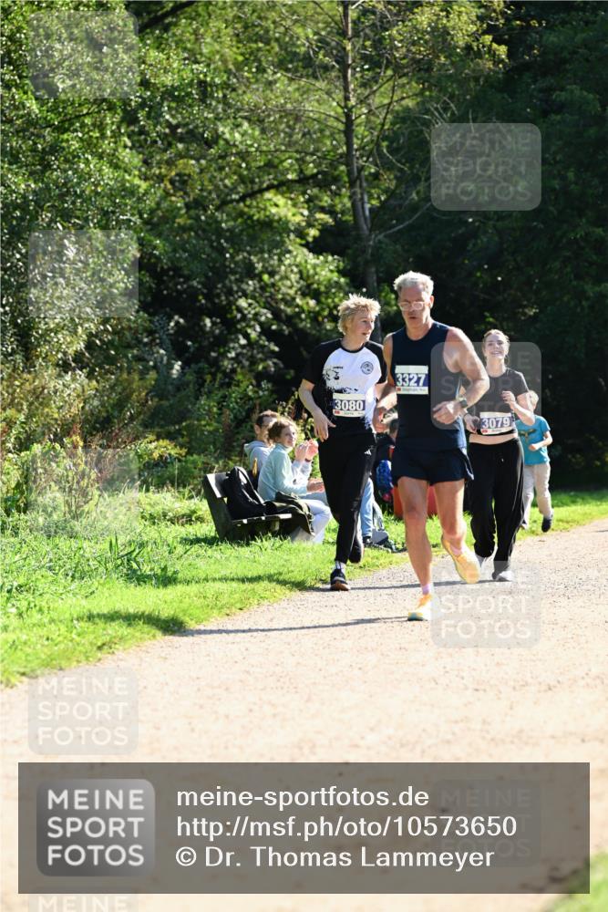 27.09.2026 - 35. Volkslauf durch das schöne Alstertal Dr. Thomas Lammeyer http://msf.ph/oto/10573650 27.09.2026 11:29:28 Laufen 3080, 3327, 3079 meine-sportfotos.de