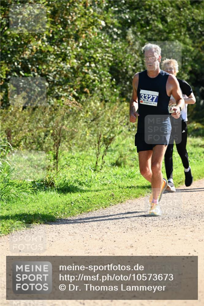 27.09.2026 - 35. Volkslauf durch das schöne Alstertal Dr. Thomas Lammeyer http://msf.ph/oto/10573673 27.09.2026 11:29:30 Laufen 3327 meine-sportfotos.de