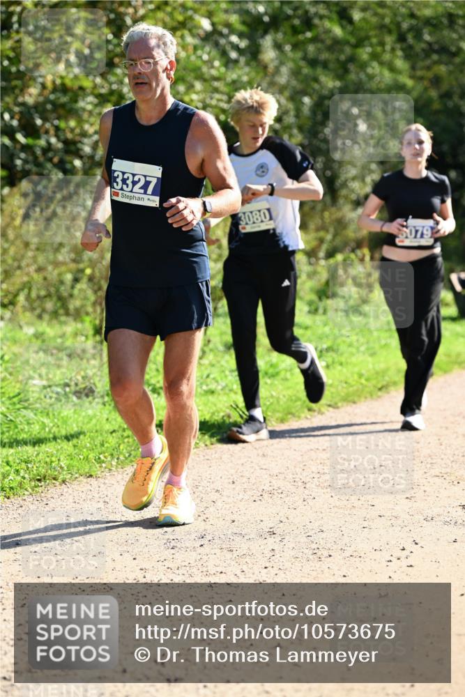 27.09.2026 - 35. Volkslauf durch das schöne Alstertal Dr. Thomas Lammeyer http://msf.ph/oto/10573675 27.09.2026 11:29:31 Laufen 3327, 3080, 5079 meine-sportfotos.de