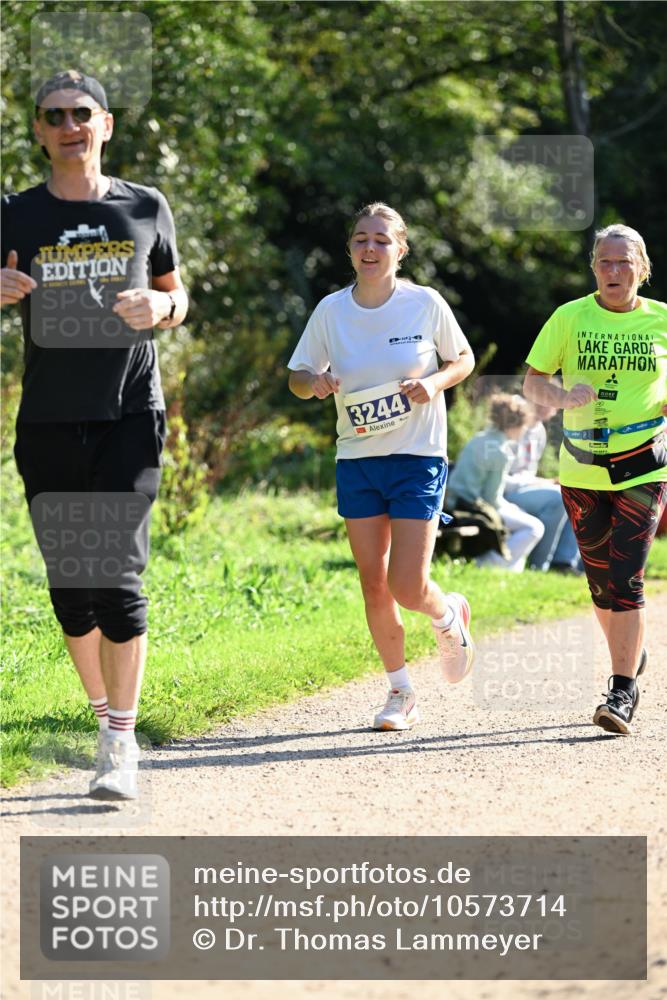 27.09.2026 - 35. Volkslauf durch das schöne Alstertal Dr. Thomas Lammeyer http://msf.ph/oto/10573714 27.09.2026 11:29:41 Laufen 7424, 3244 meine-sportfotos.de