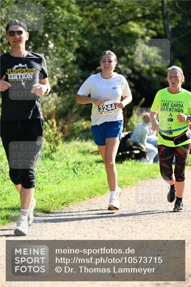 27.09.2026 - 35. Volkslauf durch das schöne Alstertal Dr. Thomas Lammeyer http://msf.ph/oto/10573715 27.09.2026 11:29:41 Laufen 3244, 0 meine-sportfotos.de