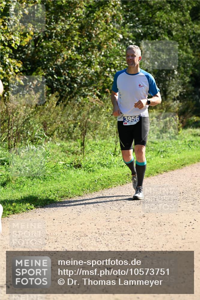 27.09.2026 - 35. Volkslauf durch das schöne Alstertal Dr. Thomas Lammeyer http://msf.ph/oto/10573751 27.09.2026 11:29:53 Laufen 3956 meine-sportfotos.de