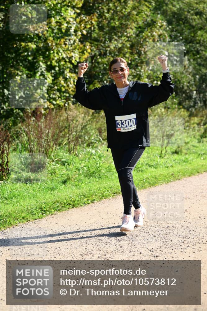 27.09.2026 - 35. Volkslauf durch das schöne Alstertal Dr. Thomas Lammeyer http://msf.ph/oto/10573812 27.09.2026 11:30:04 Laufen 3300 meine-sportfotos.de