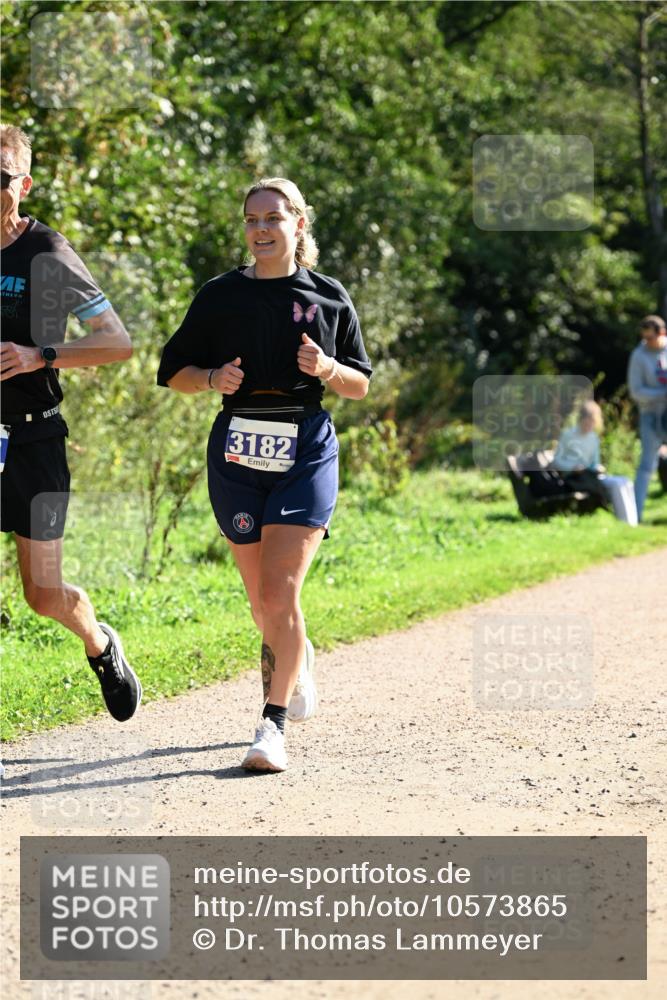 27.09.2026 - 35. Volkslauf durch das schöne Alstertal Dr. Thomas Lammeyer http://msf.ph/oto/10573865 27.09.2026 11:30:22 Laufen 3182 meine-sportfotos.de