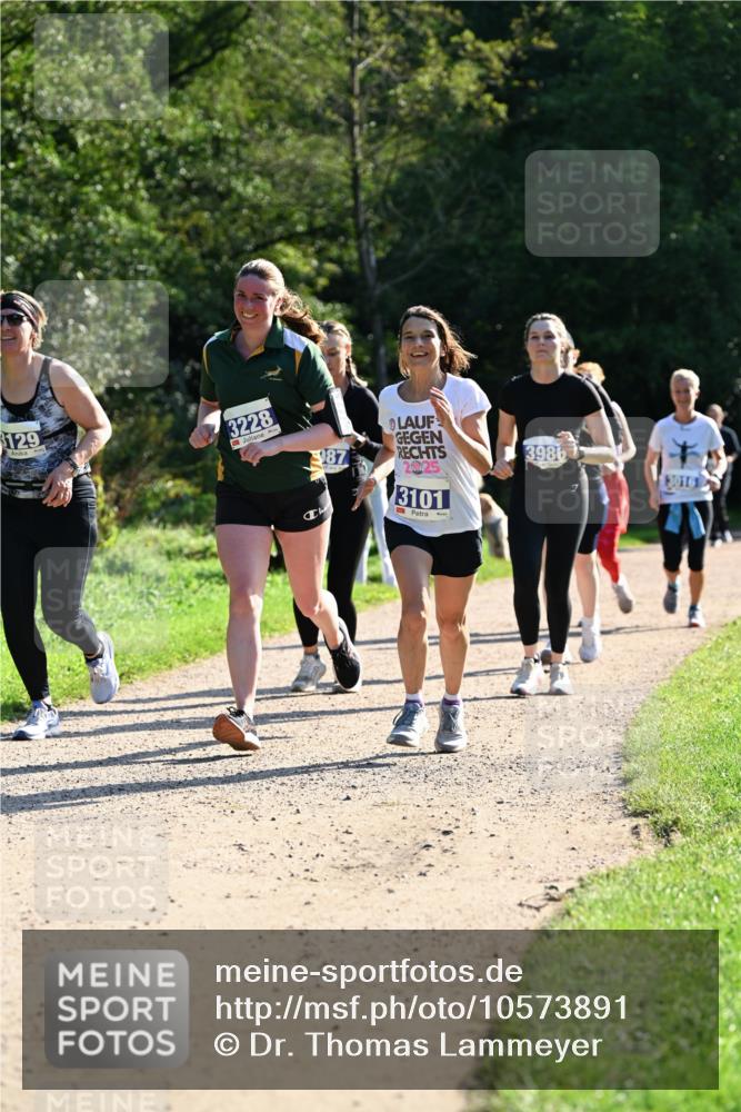27.09.2026 - 35. Volkslauf durch das schöne Alstertal Dr. Thomas Lammeyer http://msf.ph/oto/10573891 27.09.2026 11:30:35 Laufen 129, 3228, 987, 2025, 3986, 3016, 3101 meine-sportfotos.de
