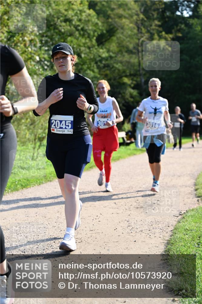 27.09.2026 - 35. Volkslauf durch das schöne Alstertal Dr. Thomas Lammeyer http://msf.ph/oto/10573920 27.09.2026 11:30:38 Laufen 4444, 2045, 30, 3016 meine-sportfotos.de