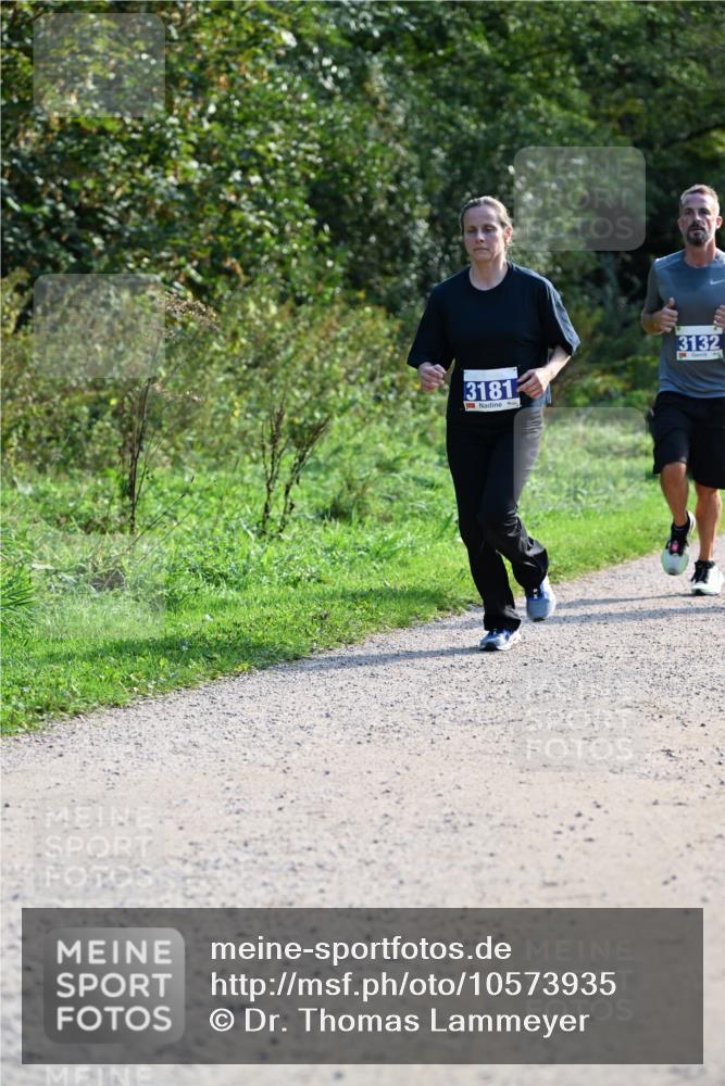 27.09.2026 - 35. Volkslauf durch das schöne Alstertal Dr. Thomas Lammeyer http://msf.ph/oto/10573935 27.09.2026 11:30:43 Laufen 3181, 3132 meine-sportfotos.de