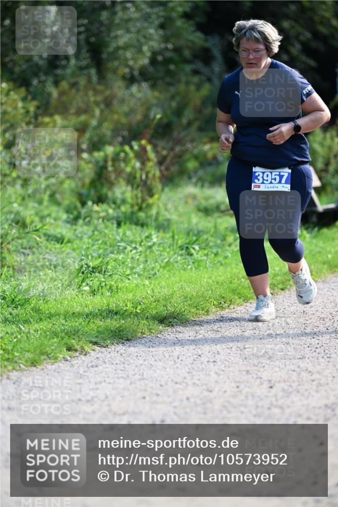 27.09.2026 - 35. Volkslauf durch das schöne Alstertal Dr. Thomas Lammeyer http://msf.ph/oto/10573952 27.09.2026 11:30:49 Laufen 3957 meine-sportfotos.de