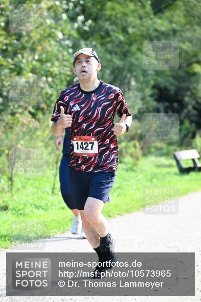 27.09.2026 - 35. Volkslauf durch das schöne Alstertal Dr. Thomas Lammeyer http://msf.ph/oto/10573965 27.09.2026 11:30:51 Laufen 1427 meine-sportfotos.de