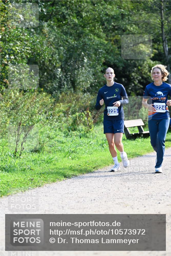 27.09.2026 - 35. Volkslauf durch das schöne Alstertal Dr. Thomas Lammeyer http://msf.ph/oto/10573972 27.09.2026 11:30:55 Laufen 3225, 3224 meine-sportfotos.de