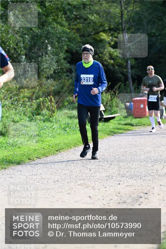 27.09.2026 - 35. Volkslauf durch das schöne Alstertal Dr. Thomas Lammeyer http://msf.ph/oto/10573990 27.09.2026 11:30:58 Laufen 3310, 3407 meine-sportfotos.de