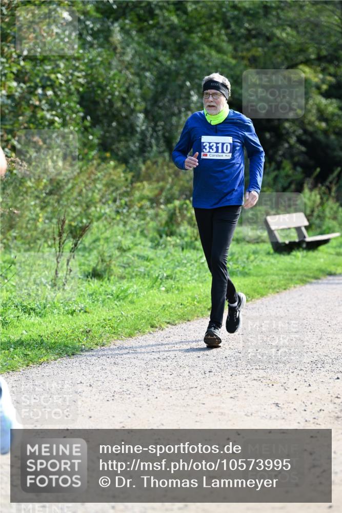 27.09.2026 - 35. Volkslauf durch das schöne Alstertal Dr. Thomas Lammeyer http://msf.ph/oto/10573995 27.09.2026 11:30:58 Laufen 3310 meine-sportfotos.de
