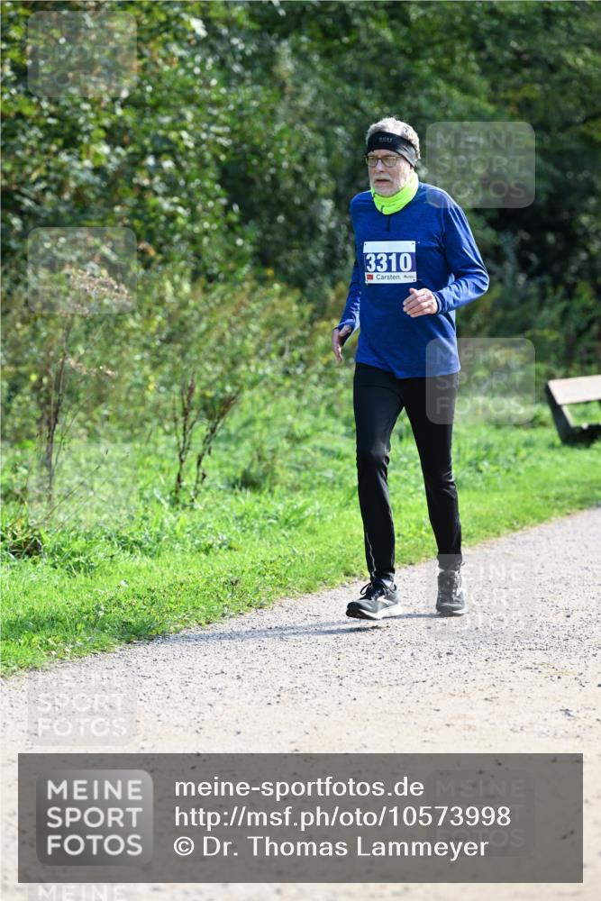 27.09.2026 - 35. Volkslauf durch das schöne Alstertal Dr. Thomas Lammeyer http://msf.ph/oto/10573998 27.09.2026 11:30:58 Laufen 3310 meine-sportfotos.de